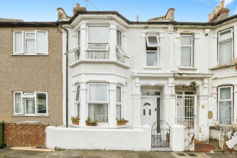 Cheshunt Road, London, E7