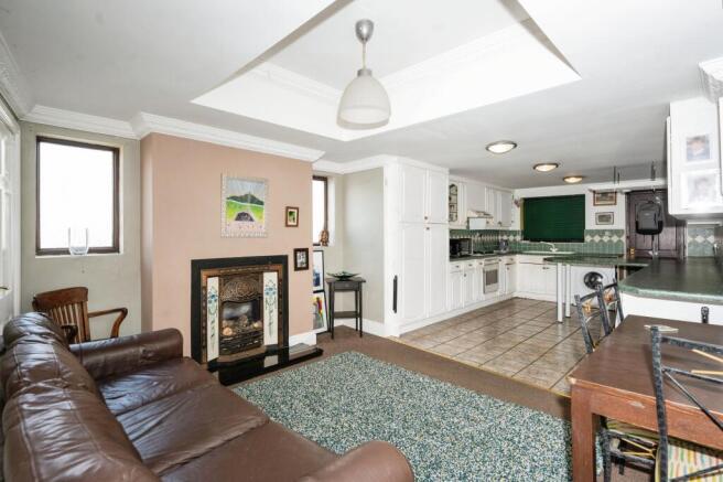 Kitchen/Living Room