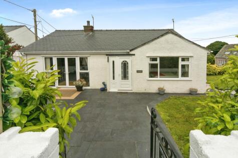 Barcyttun Estate, Morfa Nefyn, Pwllheli, Gwynedd, LL53