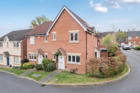 Hampshire Close, Wokingham, Berkshire, RG41 3BQ