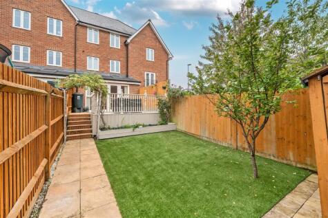 William Heelas Way, Wokingham, Berkshire, RG40 1GS