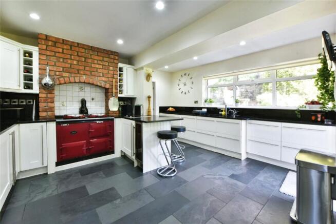 Spacious Kitchen