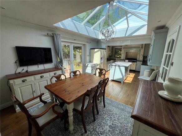 Dining Kitchen