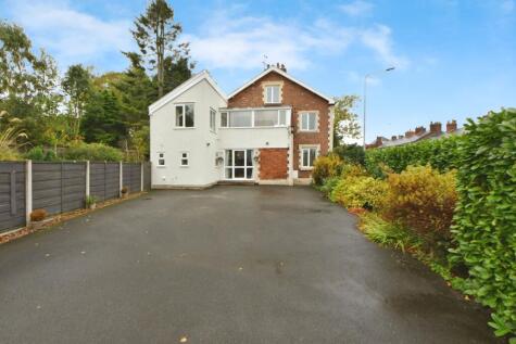 Buxton Road, Disley, Stockport, Cheshire, SK12