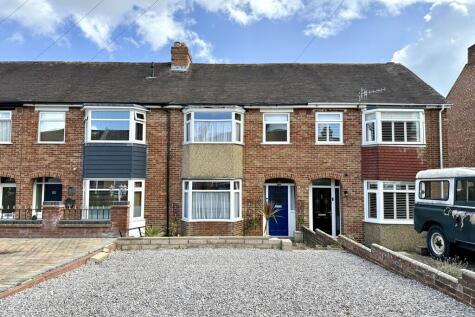 Guide Price £285,000 - £300,000 Park Road, Alverstoke, Gosport
