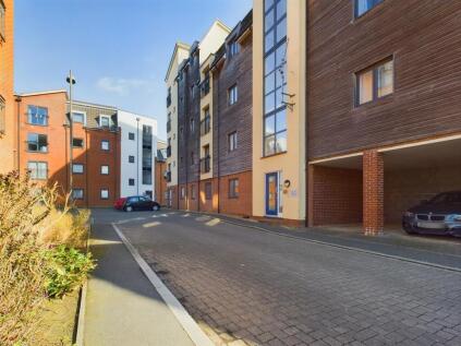 Quercetum Close, Aylesbury, Buckinghamshire