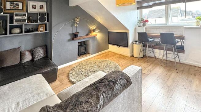 Living/Kitchen Room