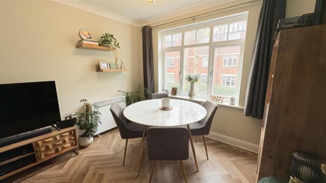Living/Dining Room