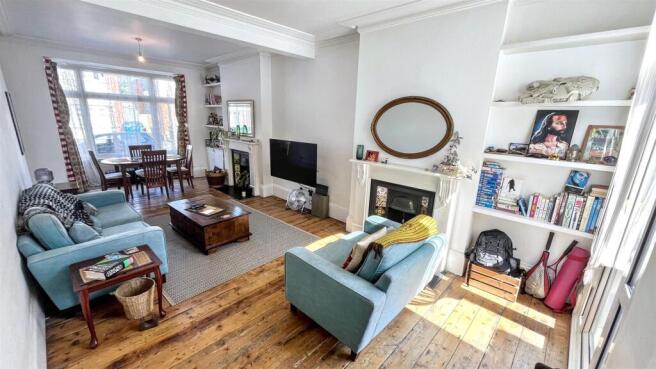 Open Plan Living/Dining Room