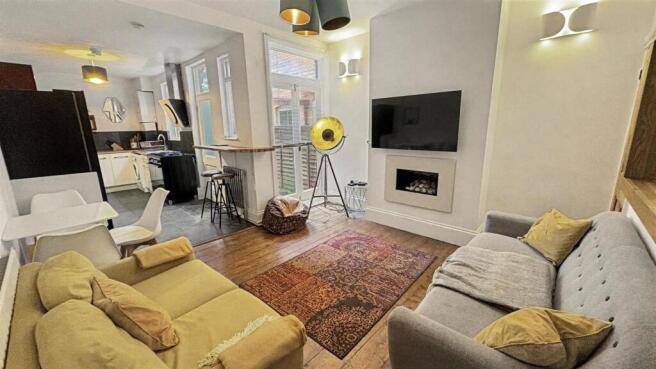 Open Plan Living/Kitchen