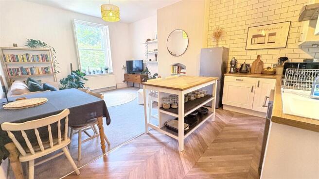 Open Plan Living/Kitchen