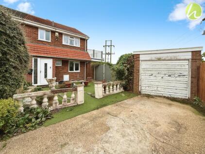Beechcroft Avenue, Linford, SS17