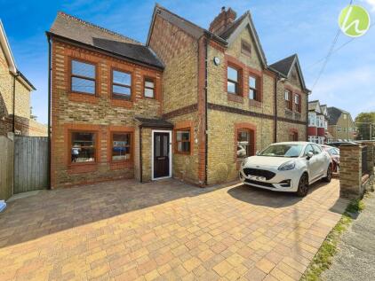 Fobbing Road, Corringham, SS17