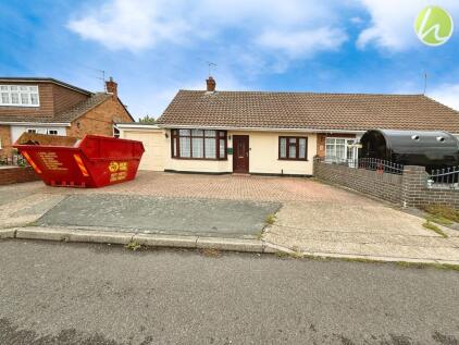 Thames Crescent, Corringham, SS17