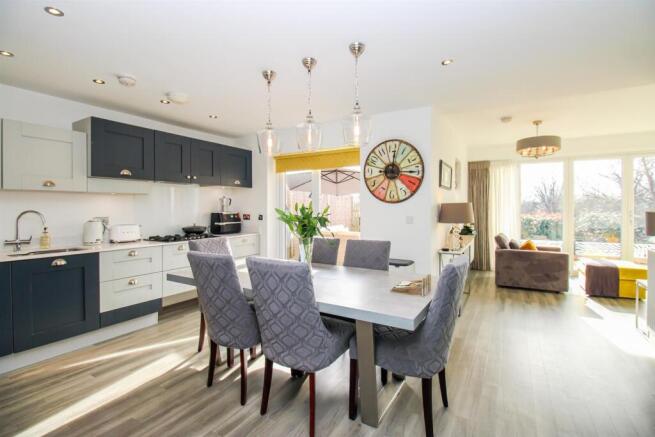 KITCHEN/DINER
