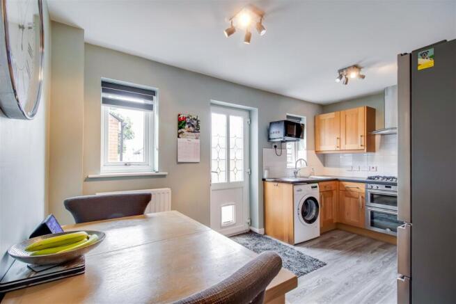 KITCHEN/DINER