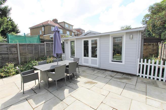 3 Bed House Enfield En2