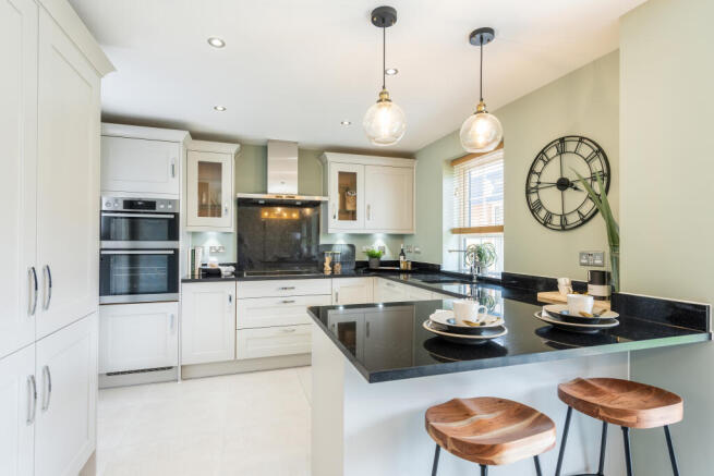 Bradgate kitchen with breakfast bar