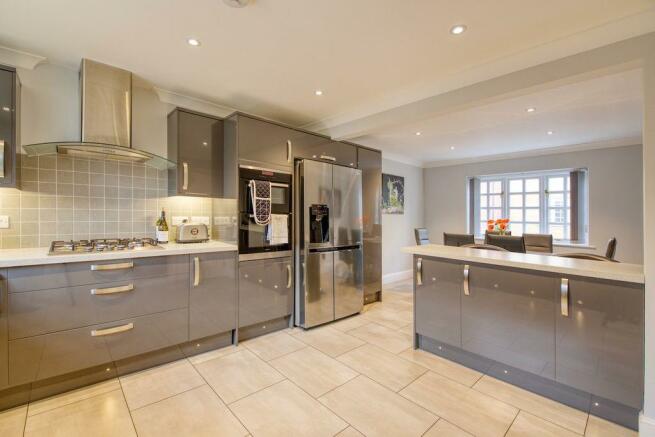 Open plan kitchen and dining
