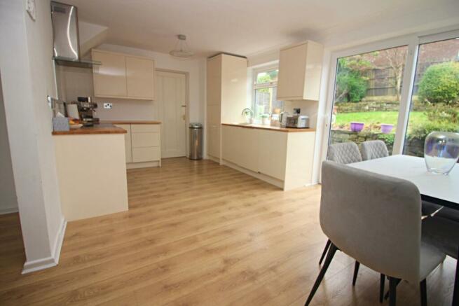 Dining Area to Kitchen.