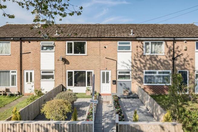 Buxton Crescent Ewemove sale 