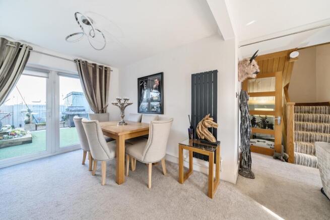 Buxton Crescent Ewemove sale 