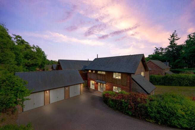 Hemlock-House-front dusk