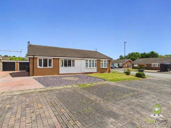 Front of house - Charlotte Thomasson Ewemove Whitc