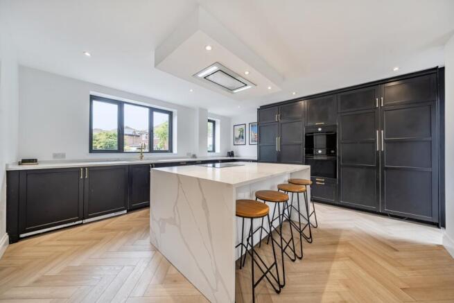 EweMove Sale Evesham Grove 