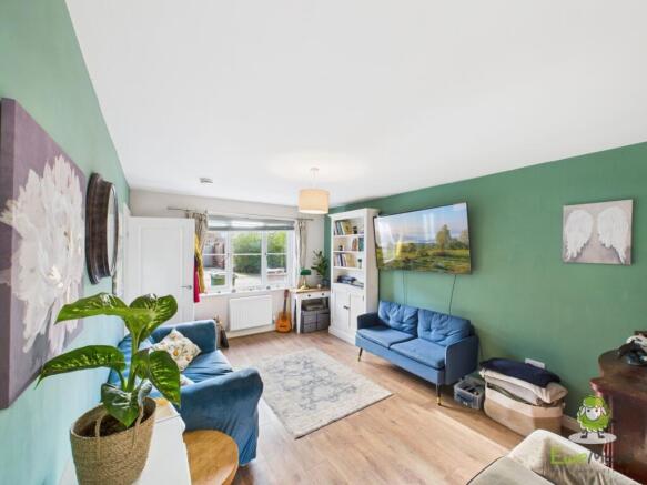 Living Room - Brogden Drive - Ewemove Whitchurch a