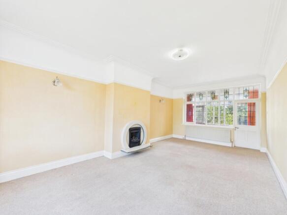 CAM02386G0-PR0142-STILL003