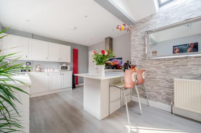 EweMove Harrogate Kitchen2