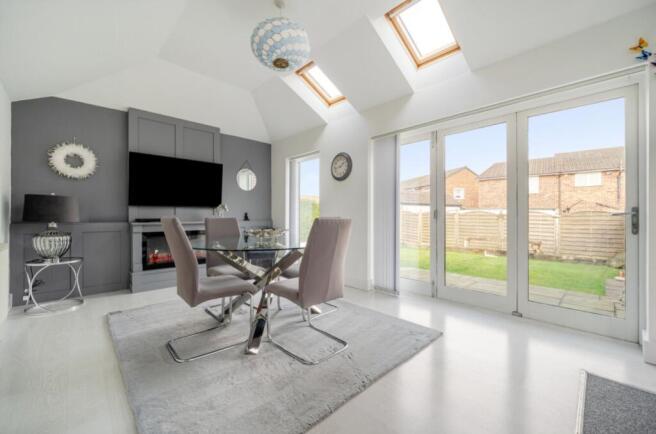 EweMove Harrogate Living Dining Room1