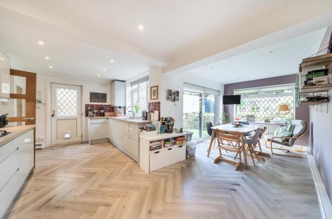 Kitchen diner