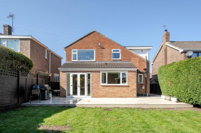 EweMove Wetherby Garden2