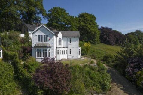 1 Parkfield Drive, Sowerby Bridge