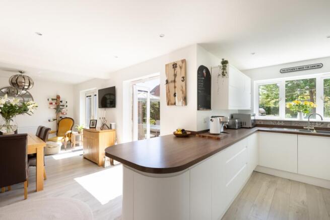 Kitchen Dining Room Ewemove Sales And Lettings Goo