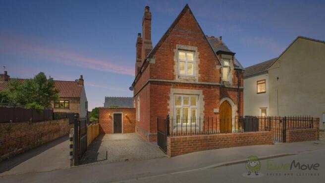 1751369441556_CAM02351G0-PR0071-STILL003