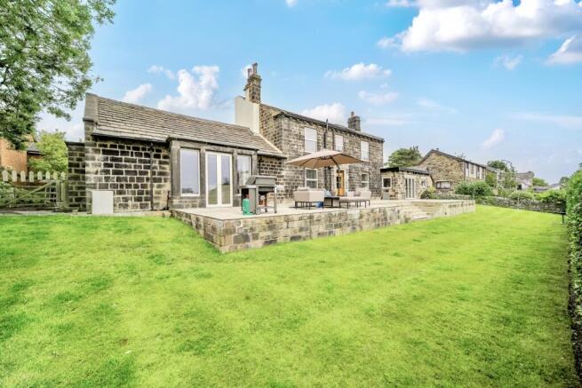 Front view of property