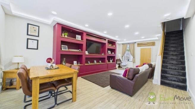 CAM03669G0-PR0020-STILL002