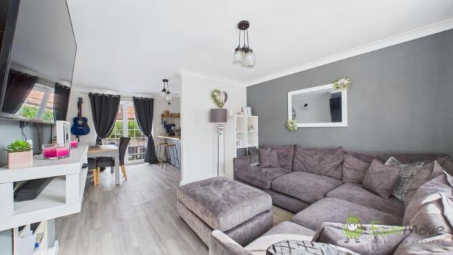 CAM03669G0-PR0035-STILL011