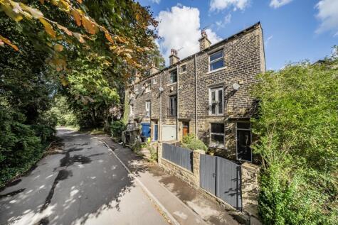 Industrial Road, Sowerby Bridge, West Yorkshire, HX6