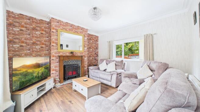 CAM03669G0-PR0037-STILL001