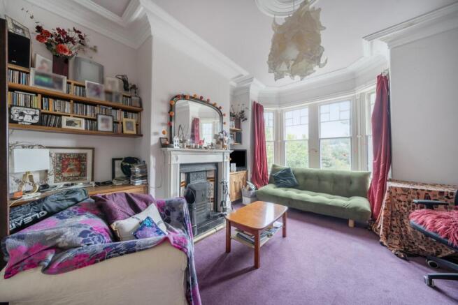 1364083-11-68ee51a49a6c2