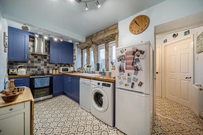 1375733-8-6909e7df487bb