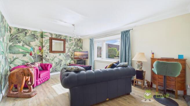 CAM03669G0-PR0034-STILL011