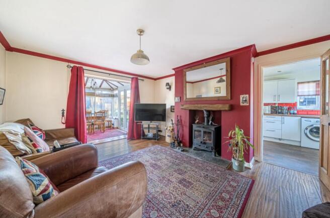 1384771-6-6926d5ca896c9