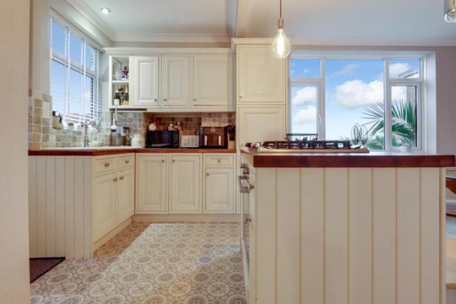 2- Rob Hammond EweMove Pontefract