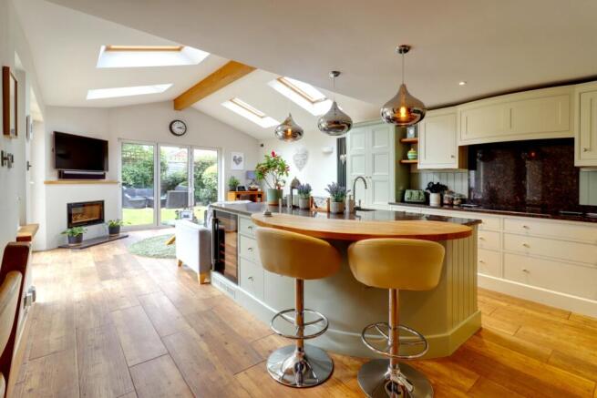 2. Kitchen 5