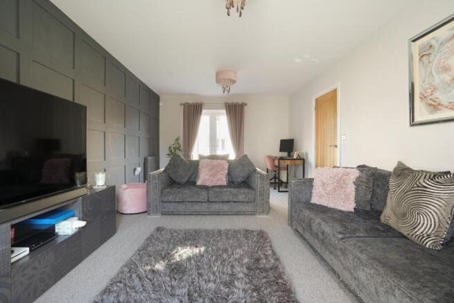 EweMove Estate Agent Scunthorpe Lounge